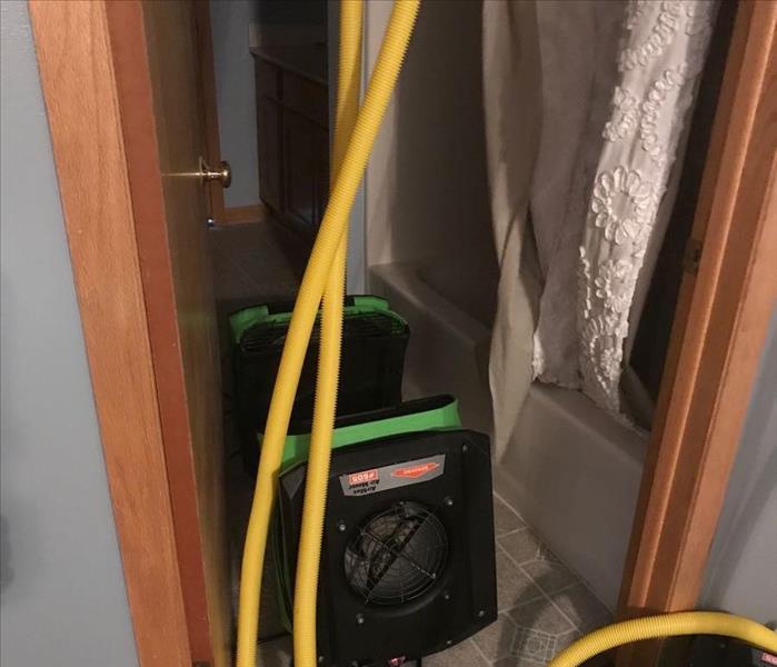air movers in bathroom